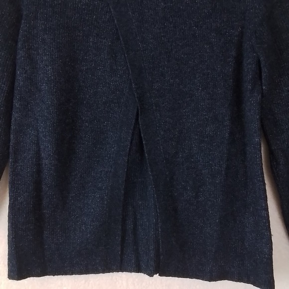 Abercrombie & Fitch Split Back Knit Sweater Size Medium in Dark Denim‎ Blue - Picture 7 of 10